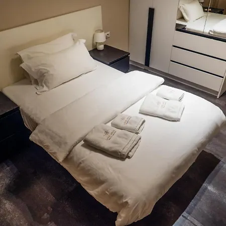 Drive Rooms&apartments * Тирана