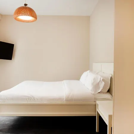 Drive Rooms&apartments تيرانا